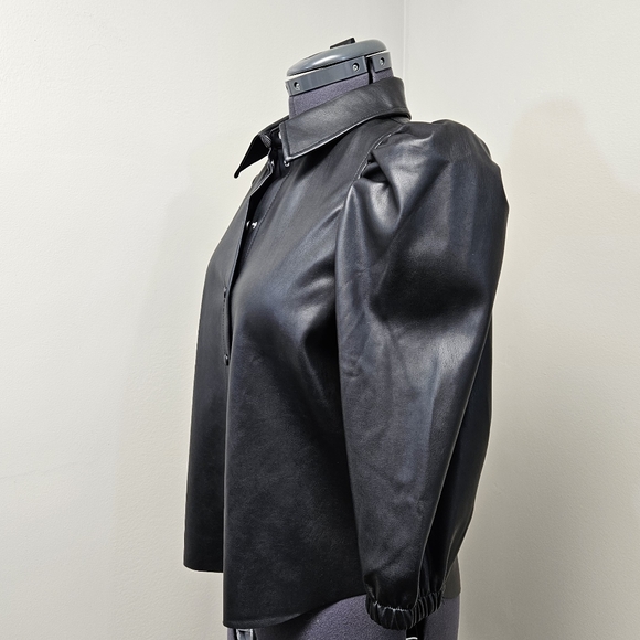 So sexy! Vegan Leather, puff-sleeve blouse - Picture 5 of 12